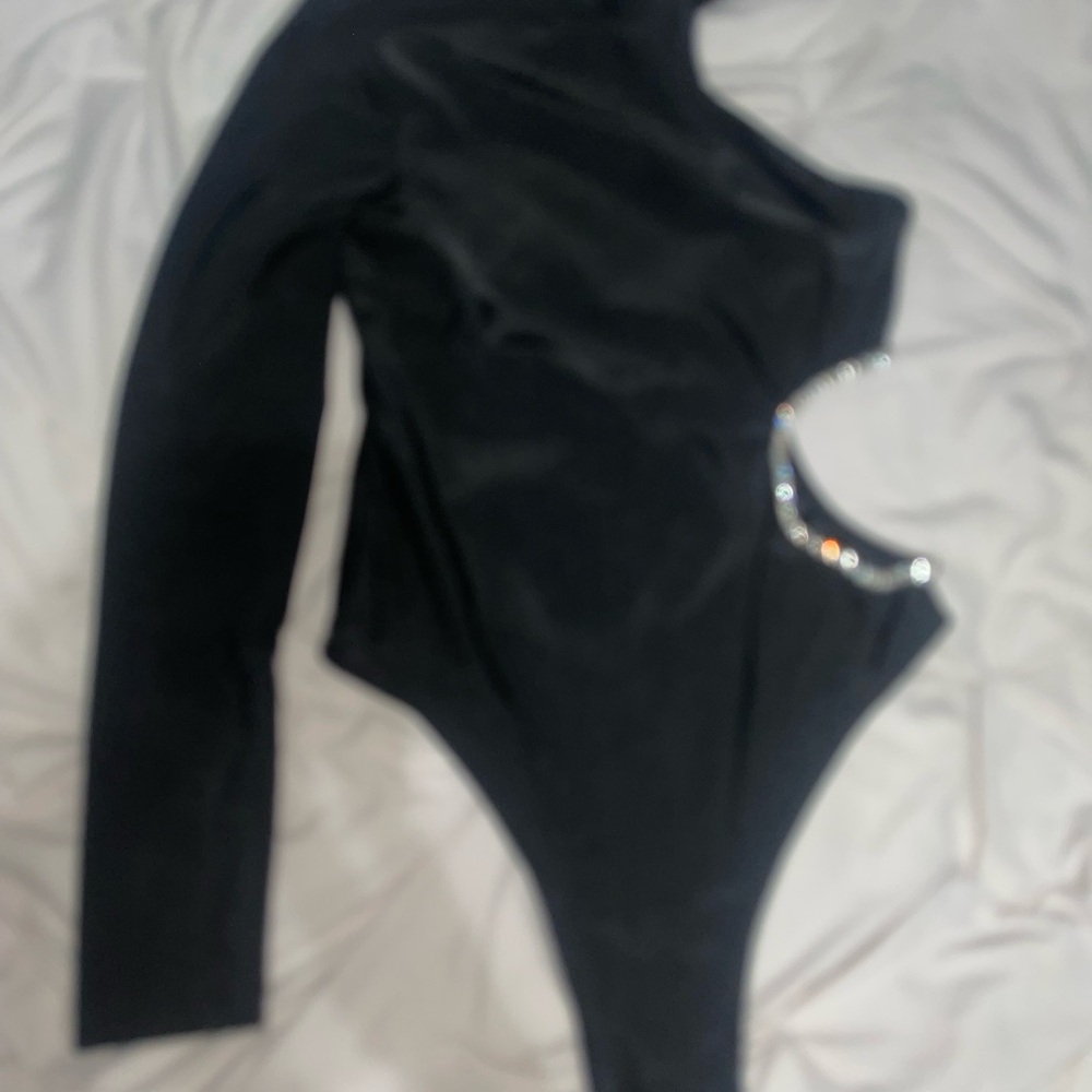 SHEIN Black Long Sleeve Bodysuit Top